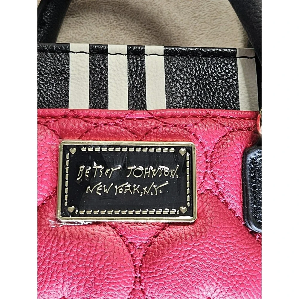 Small Betsey Johnson Heart Quilted Purse Black White Red New No Tags